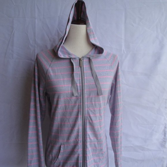 Under Armour Jackets & Blazers - Under Armour Light weight Hoodie--Size M